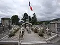Le cimetière de guerre.