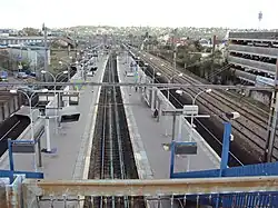 Les quais de la gare.