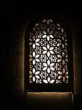 Fenêtre intérieure avec moucharabieh