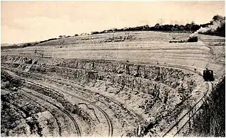 Fronts de taille étagés, dans les années 1910.