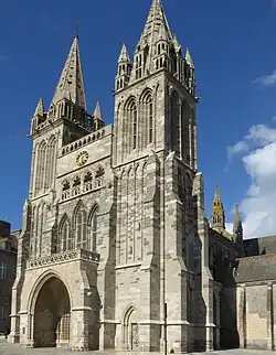 Après la restauration de la façade (2022).