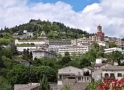 Privas et la colline du Montoulon.