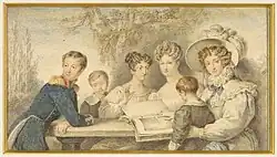 Six personnes autour d'une table, parmi eux cinq enfants et adolescents, Ferdinand en uniforme bleu, Louis et François en blouse grise, deux adolescentes aux robes claires et leur mère coiffée d'un imposant chapeau.