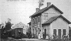 Le petit train qui relit Coutances à Granville, appelé le Tram ou le Decauville (1909-1931).