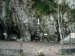 La grotte des Chapelles.