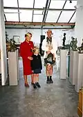 La reine Paola en visite à l'atelier de Philippe Lodzia-Brodzki