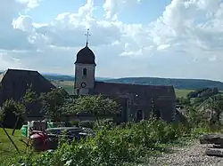 Romain, l'église et la vallée.