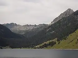 Pic de Bastan, depuis le lac de l'Oule.