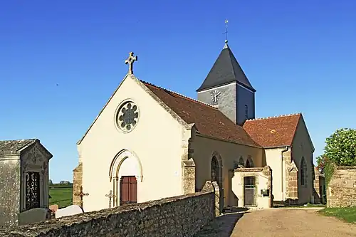 portail du XIXe&nbsp;siècle en style gothique primitif...