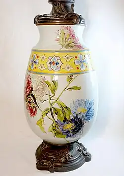 Lampe à pétrole signé GF.