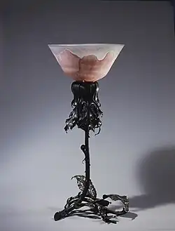 Lampe églantine, musée des Beaux-Arts de Nancy.