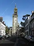 La façade de l'église Saint-Houardon de Landerneau, vue d'ensemble