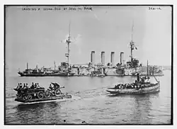 Artillerie française arrivant à Gallipoli. 80&nbsp;000&nbsp;soldats alliés sont engagés dans les débarquements d'avril 1915, dont 17&nbsp;000&nbsp;Français.