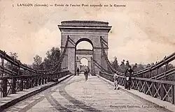 Ancien pont suspendu.