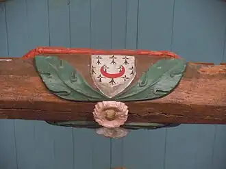 L'écu des seigneurs de Quimerch, sur l'un des entraits.