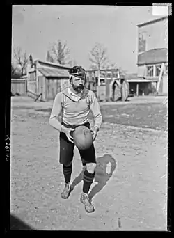 Description de l'image Laporte, cap(itaine du) Stade bordelais, champion de France (le jour de la finale du championnat de France contre le Stade français, 8 avril 1906) - btv1b53221962h.jpg.