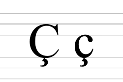 Variante avec une cédille.