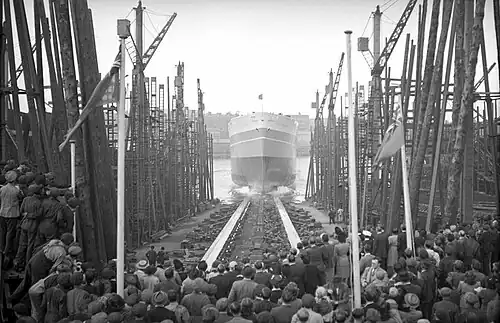 Lancement du St Essylt, au chantier naval North Sands de J.L. Thompson & Sons, Sunderland, le 15 septembre 1947.