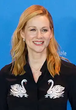 Laura Linney interprète Wendy Byrde.