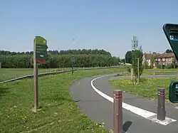 Voie de circulation douce départementale vers Therdonne et Beauvais.