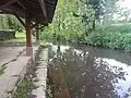 Lavoir au bord du Doueff à Mauron.