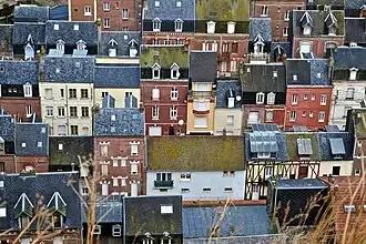 Maisons vues des Terrasses.