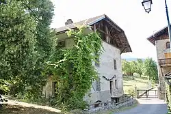 Ferme à côté de la maison forte du Bois.