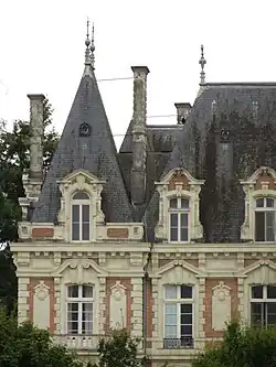 Pavillon et toiture.