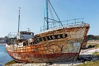 Épave de bateau à proximité du port de Brest (générique du film).