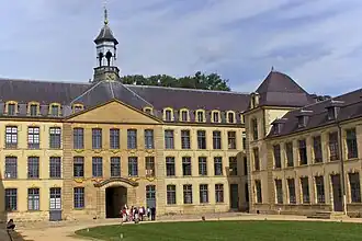 Le Dijonval (corps central).