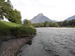 Le Drac : vue d'une berge de Fontaine (aval du Pont du Vercors).