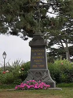 Le monument aux morts.