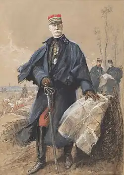 Portrait du Général Galliéni, représenté comme organisateur de la défense de Paris au début de la Première Guerre mondiale, une épée à la main droite et un plan posé sous sa main gauche.