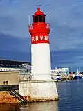 Le Guilvinec - Le phare à l'entrée du port