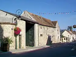 ferme ancienne, rue de Claye.