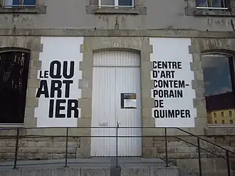 Le Quartier (centre d'art contemporain).