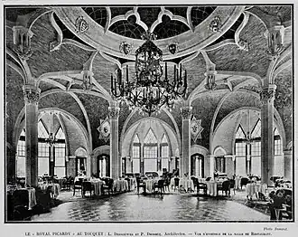 La salle de restaurant.