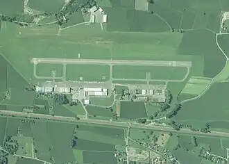 Aérodrome Grenoble - Le Versoud en 1998.