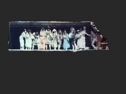 Second passage de la pellicule dans la caméra : enregistrement du contre-cache.