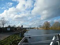 Le canal de la Somme à Pinchefalise.