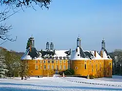 Description de cette image, également commentée ci-après