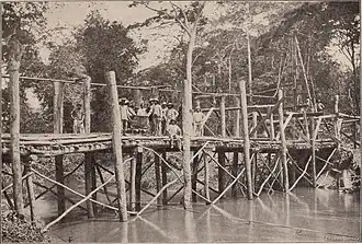 Estacade provisoire en bois