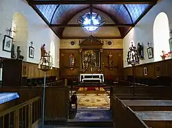 Le chœur vu de la nef.