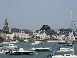 Vue générale du port.