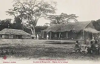 Le poste de Mongoumba, vers 1900.