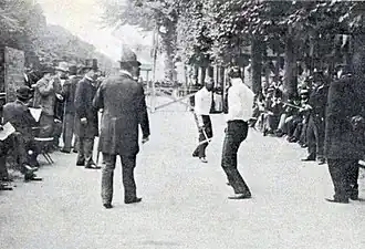 Le tournoi d'épée au jardin des Tuileries.