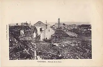 Vouziers et sa gare, en ruine après la contre-offensive de 1918.