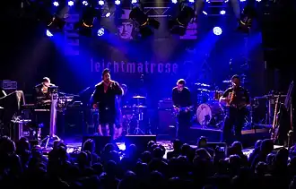 Description de cette image, également commentée ci-après