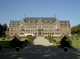Les anciens bureaux des Houillères aujourd'hui Université d'Artois.