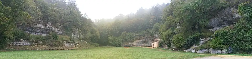 "Photographie de la vallée des Combarelles"